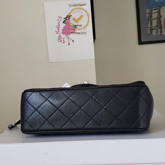 Chanel classic mini black caviar silver hardware bag - Picture 4 of 12